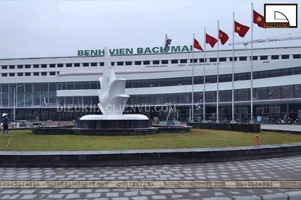 Điêu khắc biểu tượng Bệnh Viện Bạch Mai Hà Nam - Công ty CP Mỹ thuật Liên Vũ